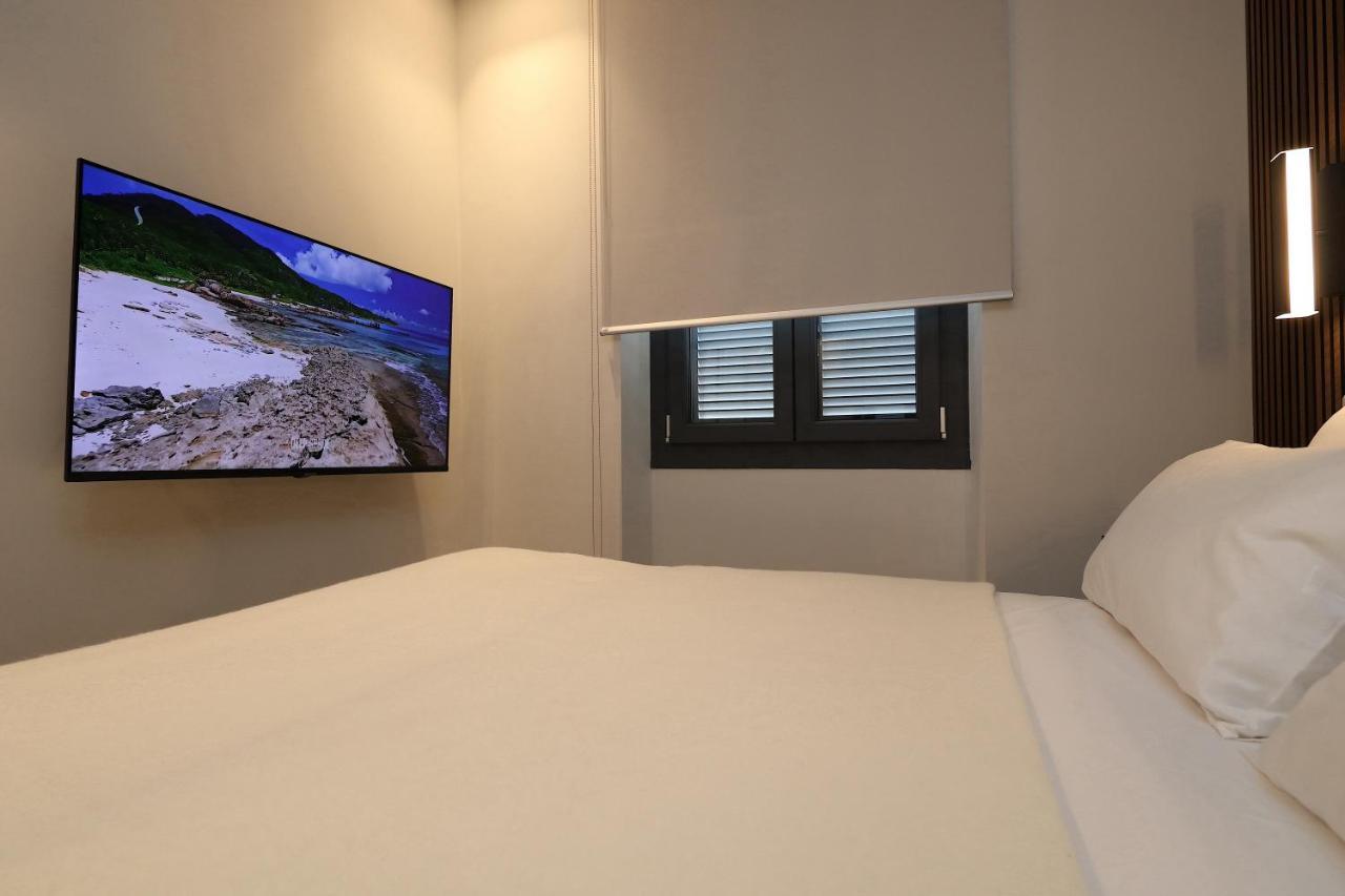 אולביה Renovated & Fully Equipped-Luxurious-2Room Fontana Suite, It Just Doesn'T Get Any Better! מראה חיצוני תמונה